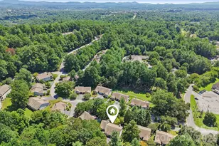 651 E Park Pl, Hendersonville, NC 28791 - Photo 37