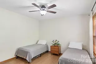 651 E Park Pl, Hendersonville, NC 28791 - Photo 29