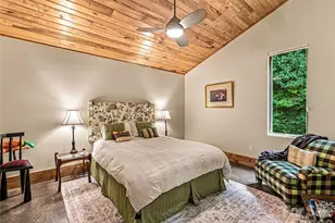 33 Robinson Creek Rd, Asheville, NC 28803 - Photo 15