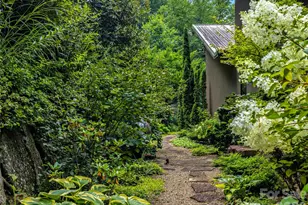 33 Robinson Creek Rd, Asheville, NC 28803 - Photo 23