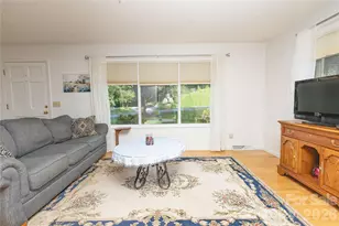 15 Golden Leaf Dr, Marion, NC 28752 - Photo 9