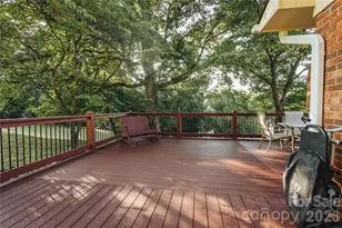 15 Golden Leaf Dr, Marion, NC 28752 - Photo 5