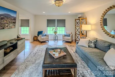 501 N Jefferson Avenue, West Jefferson, NC 28694 - Photo 7