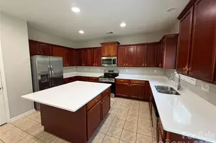 9927 Jeanette Cir, Charlotte, NC 28213 - Photo 13