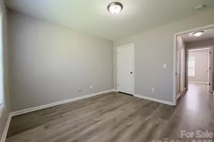 9927 Jeanette Cir, Charlotte, NC 28213 - Photo 25