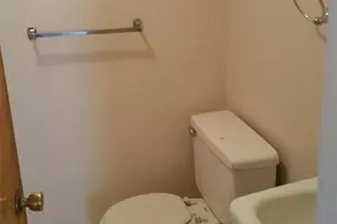 505 Warren Street W, Shelby, NC 28150 - Photo 5