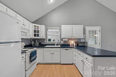 1320 Watts Drive, Charlotte, NC 28216 - Photo 5