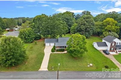 1320 Watts Drive, Charlotte, NC 28216 - Photo 15