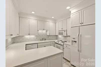 806 Cherokee Road, Charlotte, NC 28207 - Photo 21