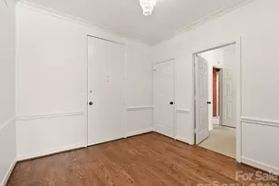 806 Cherokee Rd, Charlotte, NC 28207 - Photo 5