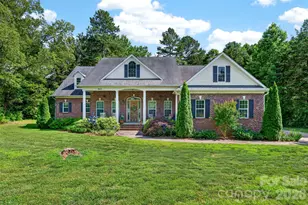 8611 Kerns Meadow Ln, Huntersville, NC 28078 - Photo 1