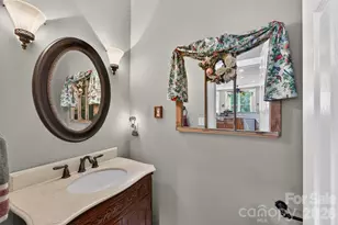 8611 Kerns Meadow Ln, Huntersville, NC 28078 - Photo 15