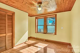 376 Fairview Rd, Asheville, NC 28803 - Photo 9