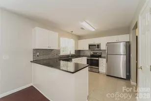 2045 Mallard Pine Ct, Charlotte, NC 28262 - Photo 5
