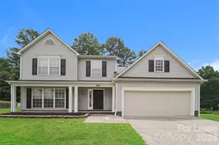 2045 Mallard Pine Ct, Charlotte, NC 28262 - Photo 1