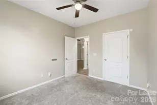 7329 Michaels Landing Dr, Charlotte, NC 28262 - Photo 19