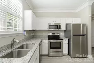 7329 Michaels Landing Dr, Charlotte, NC 28262 - Photo 9