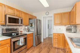328 Planters Creek Rd, Fletcher, NC 28732 - Photo 17