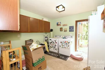 86 Pine Ridge Road, Hendersonville, NC 28792 - Photo 21