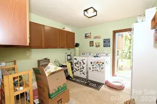 86 Pine Ridge Rd, Hendersonville, NC 28792 - Photo 21