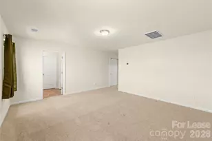 9517 Harvard Oak Ct, Charlotte, NC 28269 - Photo 19