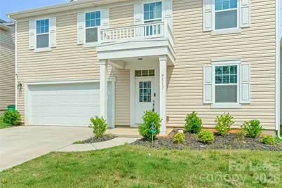 9517 Harvard Oak Court, Charlotte, NC 28269 - Photo 3