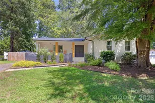226 Vickery Dr, Charlotte, NC 28215 - Photo 3
