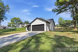 325 N Chapel St, Landis, NC 28088 - Photo 3