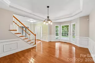 4123 Mountain Cove Dr, Charlotte, NC 28216 - Photo 5