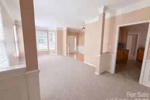 3106 Arklow Rd, Charlotte, NC 28269 - Photo 3