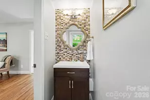 7316 Thorncliff Dr, Charlotte, NC 28210 - Photo 23
