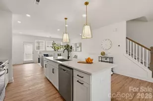 4007 Bass River Pkwy, Charlotte, NC 28217 - Photo 5