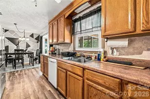28 Fairhaven Ct, Asheville, NC 28803 - Photo 7