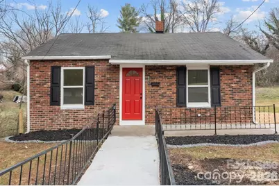 621 E Sharpe Street, Statesville, NC 28677 - Photo 1