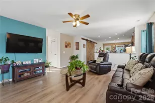 865 Willow Creek Dr, Gastonia, NC 28054 - Photo 5