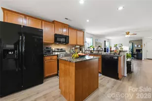 865 Willow Creek Dr, Gastonia, NC 28054 - Photo 21