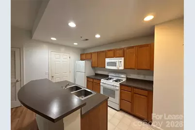 718 W Trade Street #408, Charlotte, NC 28202 - Photo 3