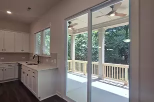 812 E 19th St, Charlotte, NC 28205 - Photo 17