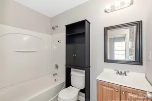 2710 Blackberry Ridge Ln, Charlotte, NC 28208 - Photo 17