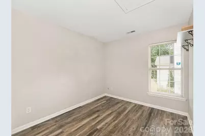 2710 Blackberry Ridge Lane, Charlotte, NC 28208 - Photo 19