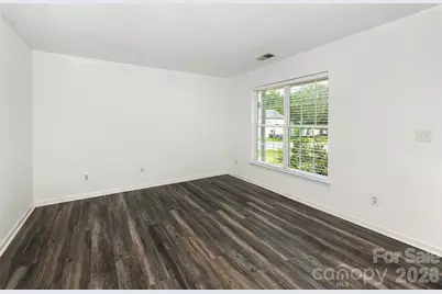 2710 Blackberry Ridge Lane, Charlotte, NC 28208 - Photo 11