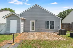 2710 Blackberry Ridge Ln, Charlotte, NC 28208 - Photo 27