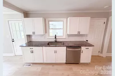 8519 Denbur Drive, Charlotte, NC 28215 - Photo 7