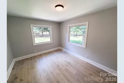 8519 Denbur Drive, Charlotte, NC 28215 - Photo 15