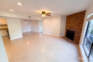 1612 Sharon Rd W, Charlotte, NC 28210 - Photo 3