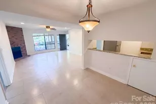 1612 Sharon Rd W, Charlotte, NC 28210 - Photo 9
