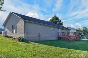 2305 Good Shepard Ct, Lenoir, NC 28645 - Photo 11