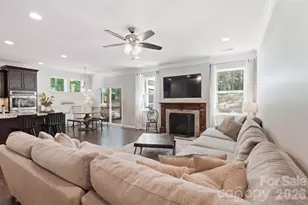 607 Winter Walk Ln, Lake Wylie, SC 29710 - Photo 7