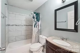 1326 Washington Ln, Kannapolis, NC 28083 - Photo 9