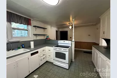 3914 Woodlawn Street, Sharon, SC 29742 - Photo 13
